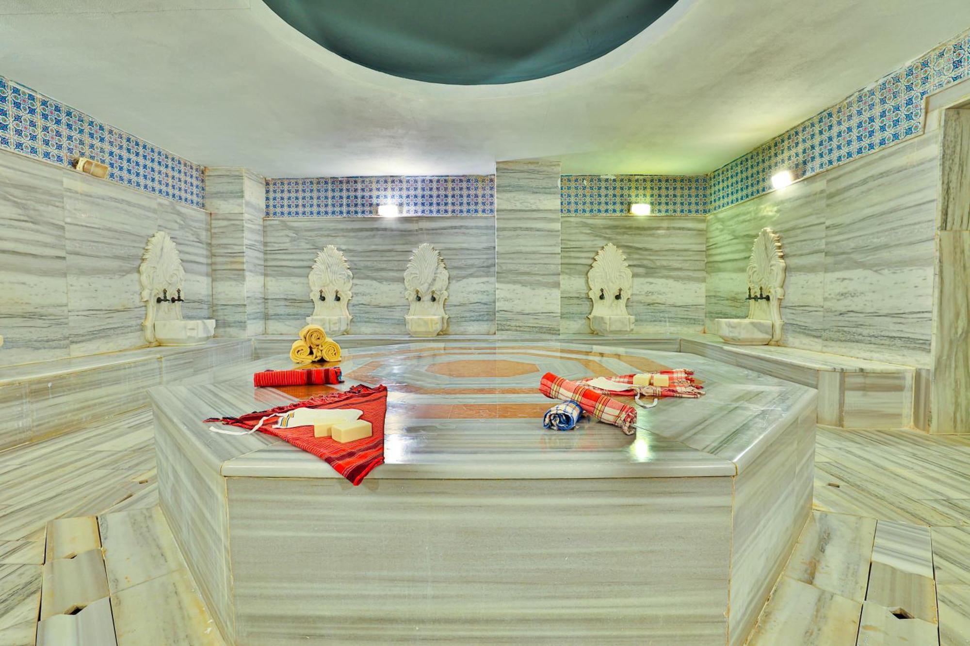 Crystal Aura Beach Resort & Spa Kemer Exterior photo