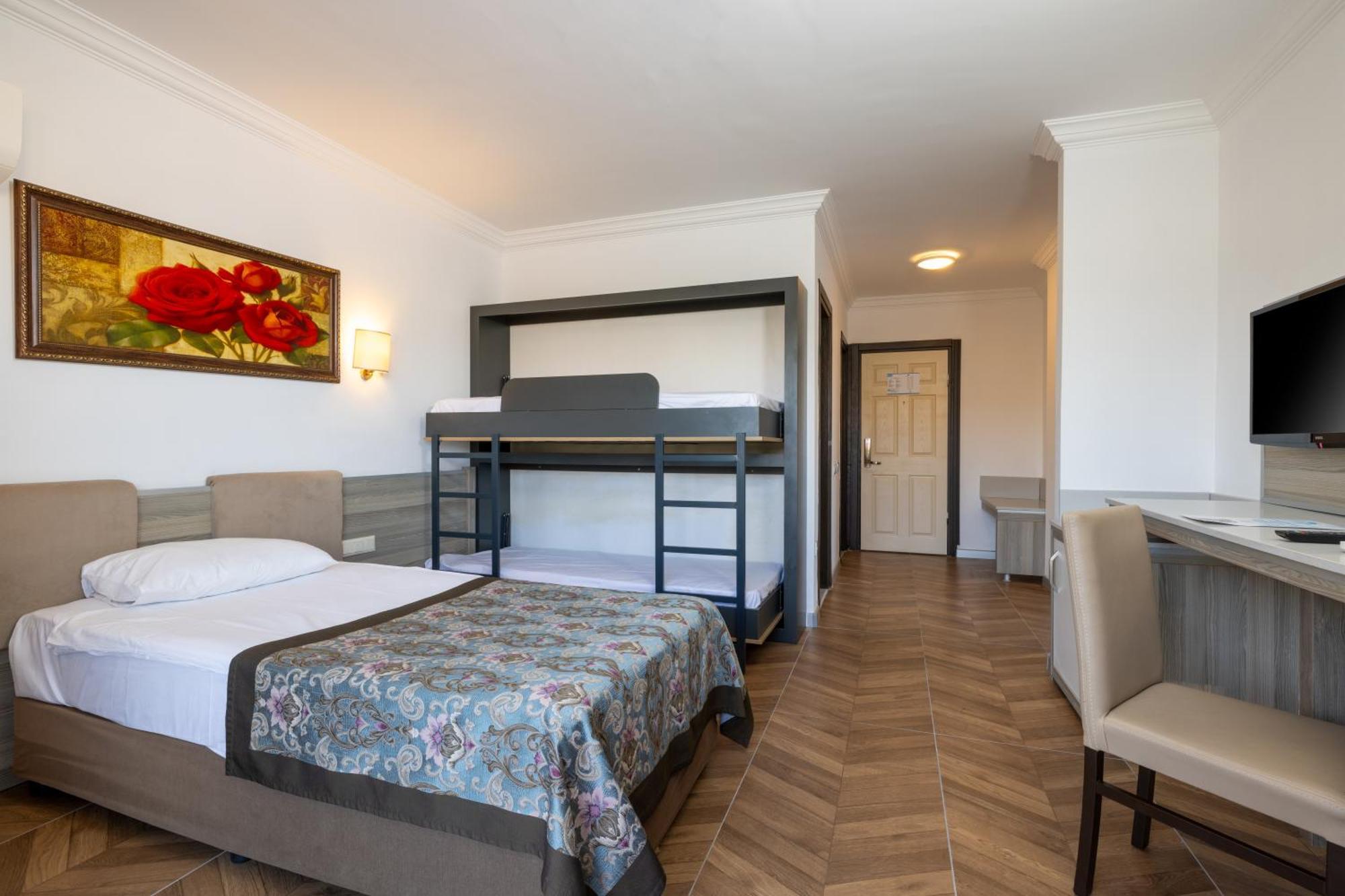 Crystal Aura Beach Resort & Spa Kemer Exterior photo